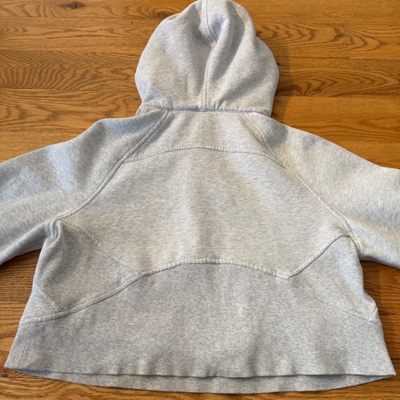 Lululemon Scuba Oversized 1/2 Zip Hoodie in Heathered Light Grey (Size XS/S) - Picture 11 of 12